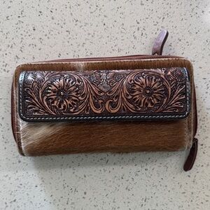 Cowhide Embossed Leather Wallet